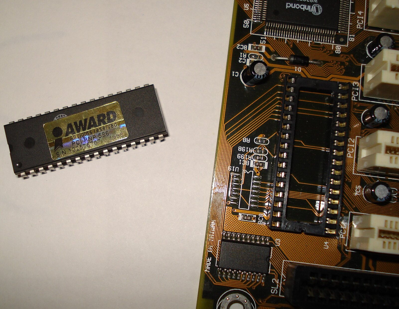 Retrobios v2026.09.04 : 10 330 fichiers BIOS vérifiés pour Batocera, RetroArch, Recalbox et 9 autres plateformes